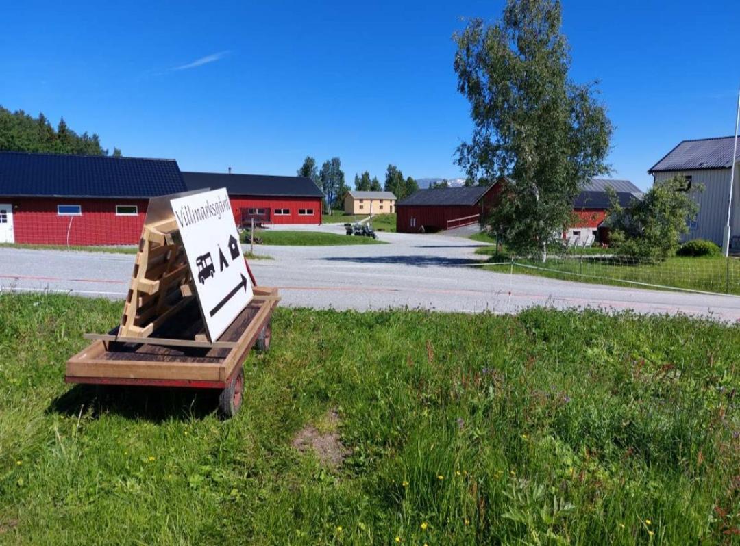 Hotel Villmarksgard Camping Hattfjelldal Esterno foto
